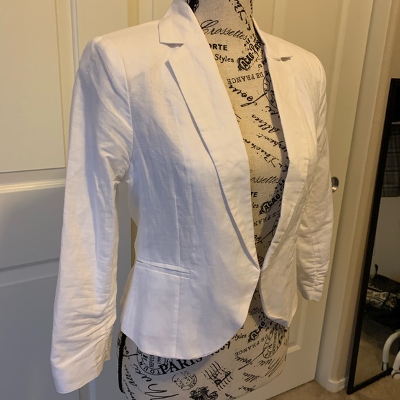 Bajee Collection Linen-Like White Blazer - Picture 2 of 8
